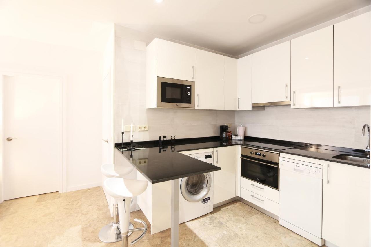 Urbantec Realty - Plaza De Colon Apartment Madrid Exterior photo