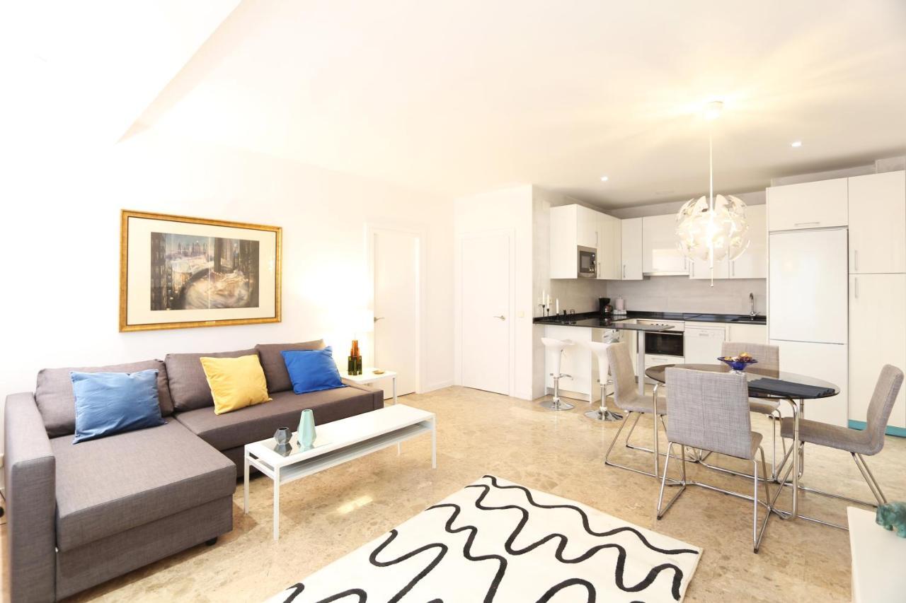Urbantec Realty - Plaza De Colon Apartment Madrid Exterior photo