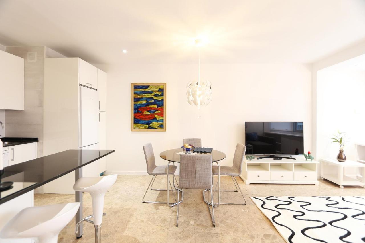 Urbantec Realty - Plaza De Colon Apartment Madrid Exterior photo